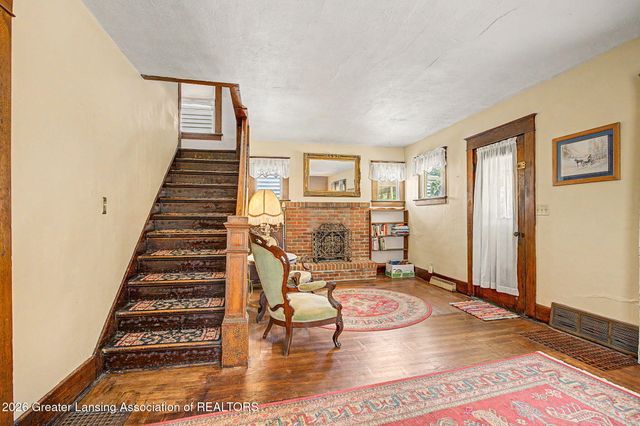 216 Rosamond Street, Lansing, MI 48912