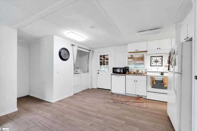 31 Emily Lane, Piedmont, SC 29673