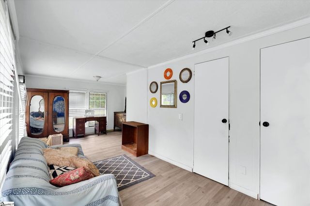 31 Emily Lane, Piedmont, SC 29673