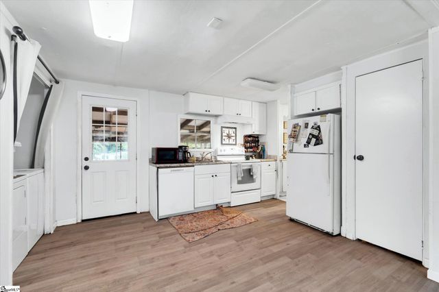 31 Emily Lane, Piedmont, SC 29673