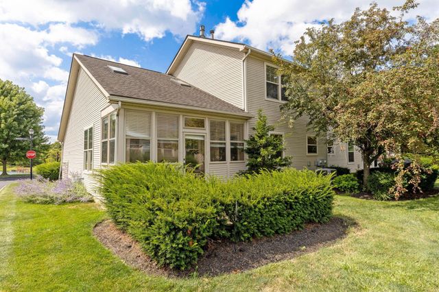 6040 Coventry Lake Drive, Hilliard, OH 43026