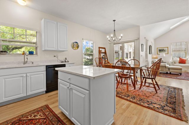 6040 Coventry Lake Drive, Hilliard, OH 43026