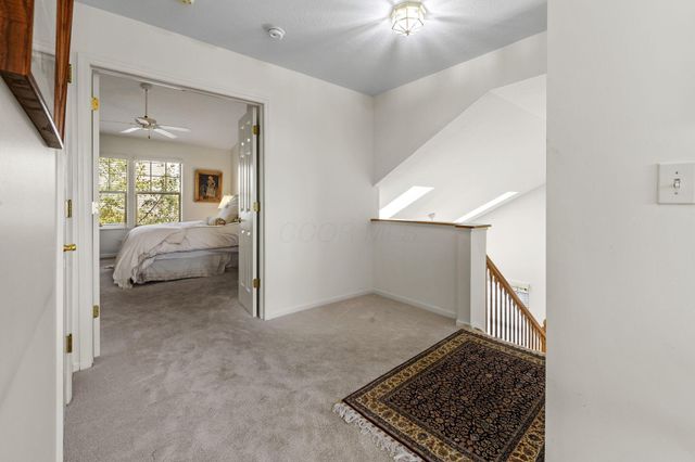 6040 Coventry Lake Drive, Hilliard, OH 43026