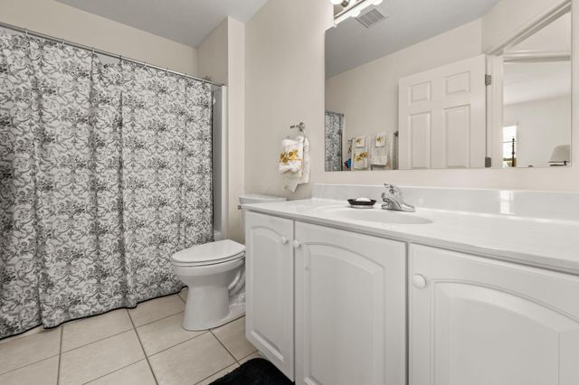 6040 Coventry Lake Drive, Hilliard, OH 43026
