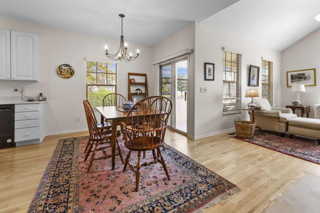 6040 Coventry Lake Drive, Hilliard, OH 43026