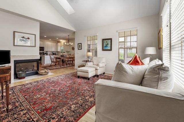 6040 Coventry Lake Drive, Hilliard, OH 43026