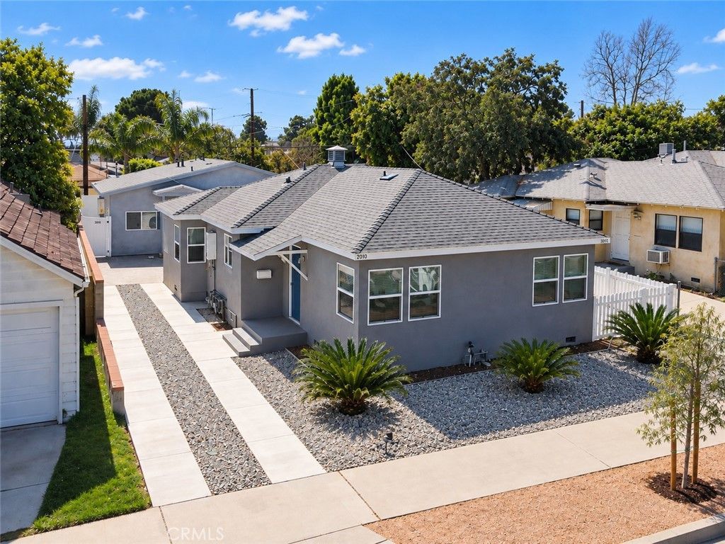 2002 W Victory, Burbank, CA 91506 — exterior