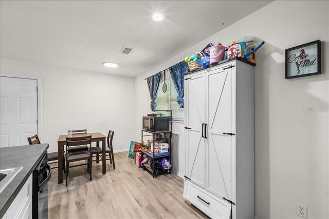 517 E MAIN STREET, Bronson, FL 32621