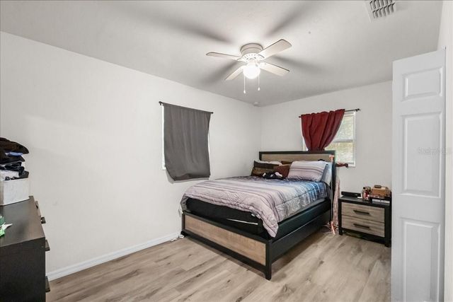 517 E MAIN STREET, Bronson, FL 32621