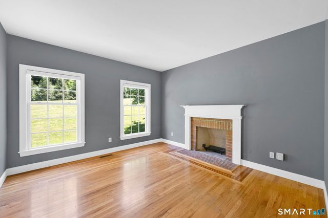 44 Wakeley Road, Southbury, CT 06488
