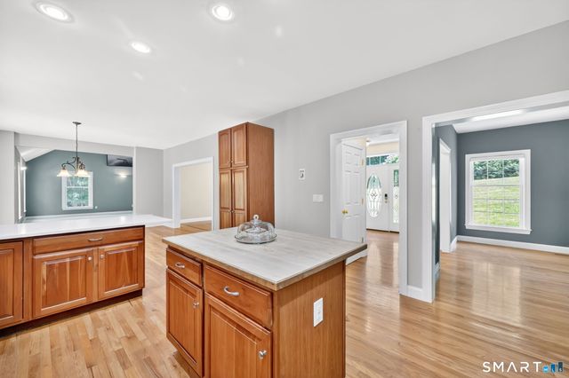 44 Wakeley Road, Southbury, CT 06488