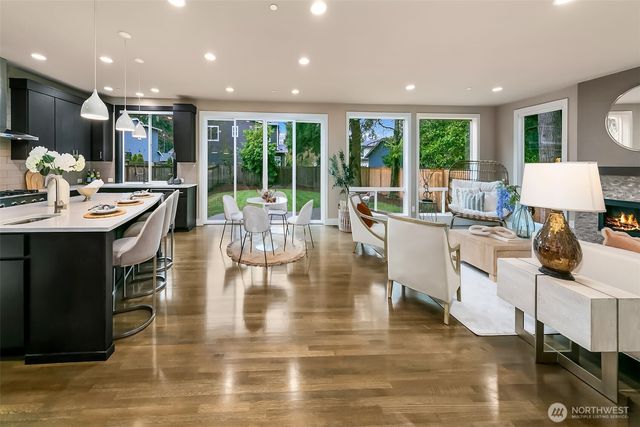 7809 126th Avenue NE, Kirkland, WA 98033