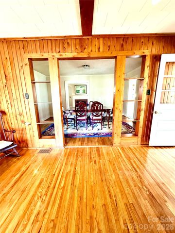 1005 N Main Street, Oakboro, NC 28129