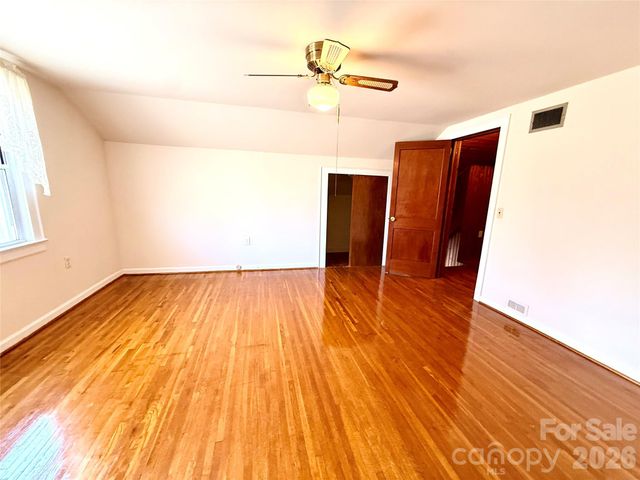 1005 N Main Street, Oakboro, NC 28129