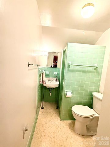 1005 N Main Street, Oakboro, NC 28129