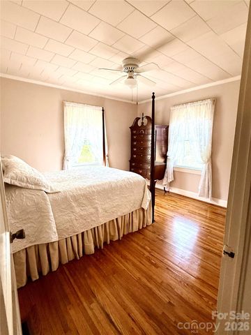 1005 N Main Street, Oakboro, NC 28129