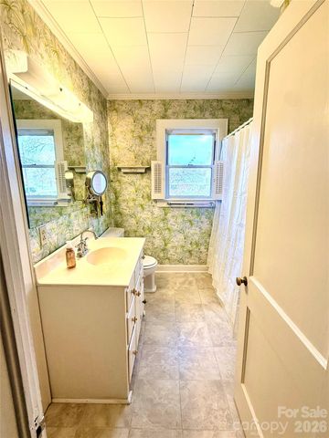 1005 N Main Street, Oakboro, NC 28129