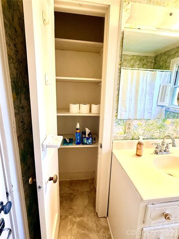 1005 N Main Street, Oakboro, NC 28129