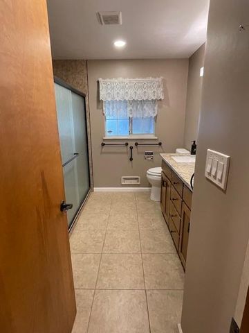 119 E Clausen Rd, Turlock, CA 95380