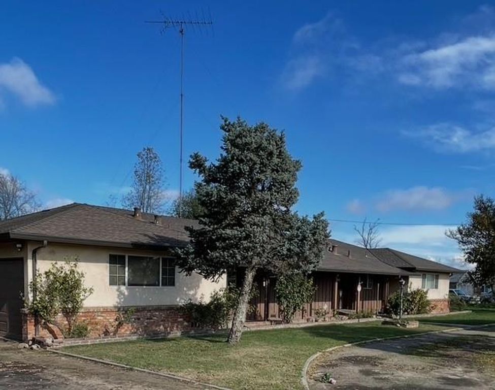119 E Clausen Rd, Turlock, CA 95380