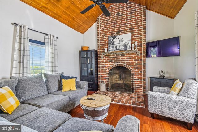 4311 HANOVER PIKE, Manchester, MD 21102