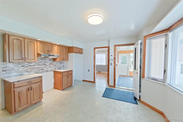 688 New Hampshire Avenue, Marysville, MI 48040