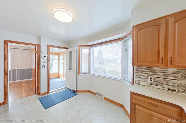 688 New Hampshire Avenue, Marysville, MI 48040