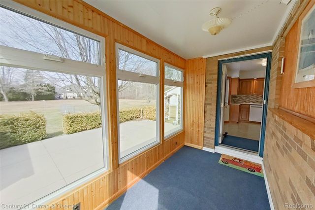 688 New Hampshire Avenue, Marysville, MI 48040