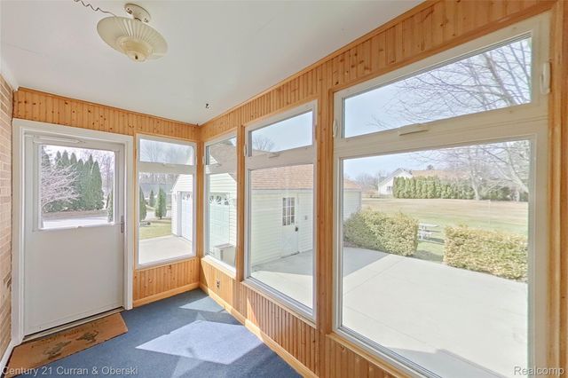 688 New Hampshire Avenue, Marysville, MI 48040