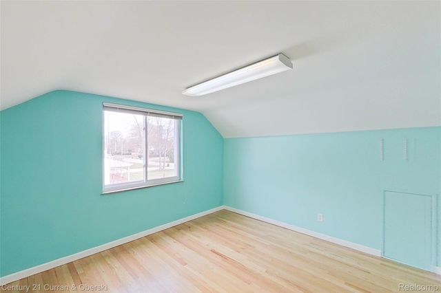 688 New Hampshire Avenue, Marysville, MI 48040