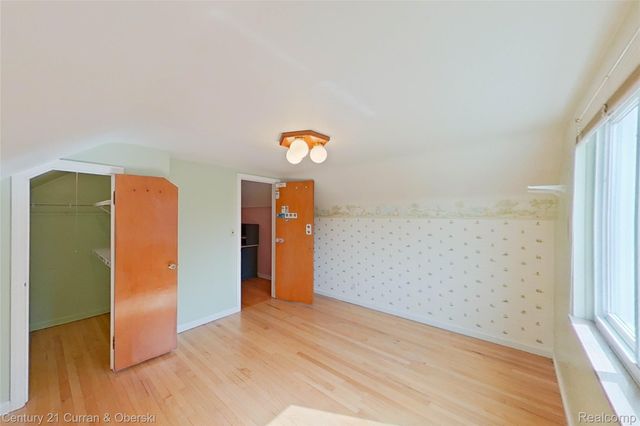 688 New Hampshire Avenue, Marysville, MI 48040