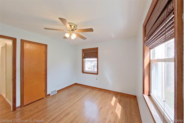 688 New Hampshire Avenue, Marysville, MI 48040