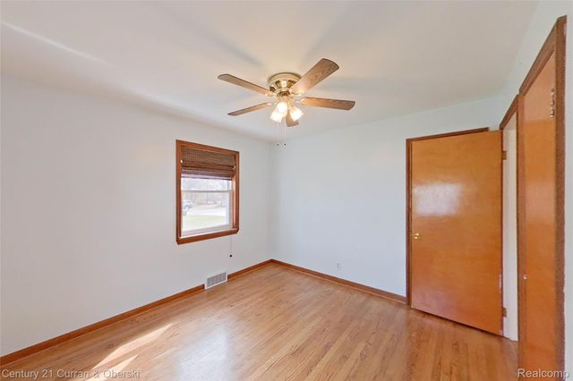 688 New Hampshire Avenue, Marysville, MI 48040