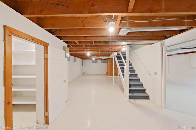 688 New Hampshire Avenue, Marysville, MI 48040