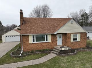 688 New Hampshire Avenue, Marysville, MI 48040