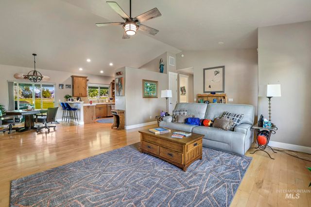 100 Olympic Rd, Jerome, ID 83338