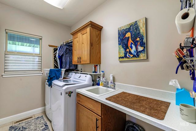 100 Olympic Rd, Jerome, ID 83338