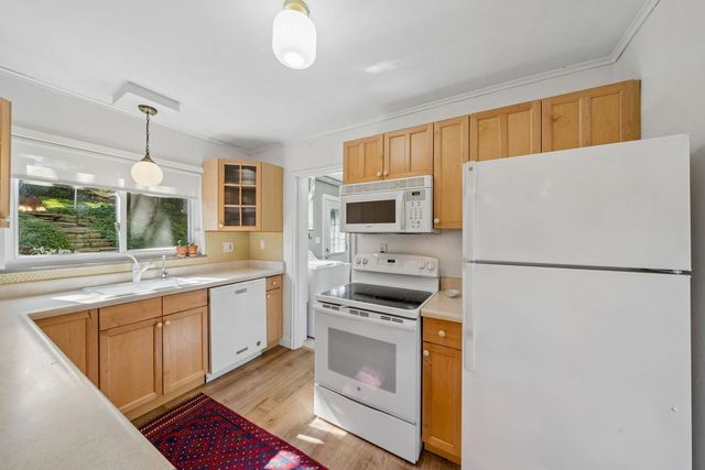 6526 Woodlawn AVENUE, Penn Hills, PA 15147