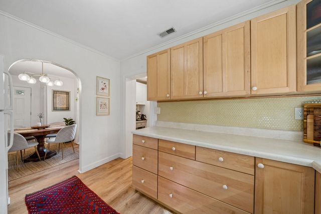 6526 Woodlawn AVENUE, Penn Hills, PA 15147