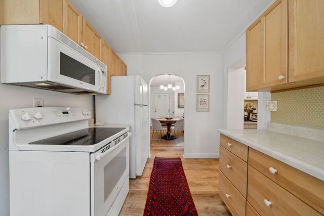 6526 Woodlawn AVENUE, Penn Hills, PA 15147