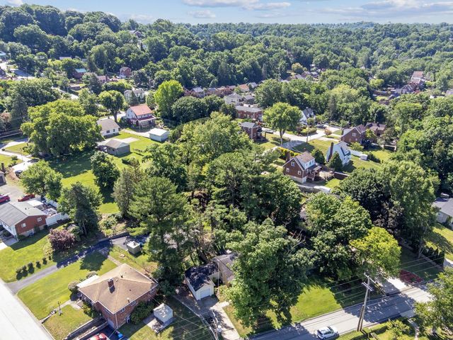 6526 Woodlawn AVENUE, Penn Hills, PA 15147