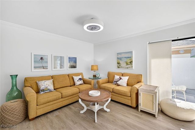 521 Lake Louise CT 103, Naples, FL 34110