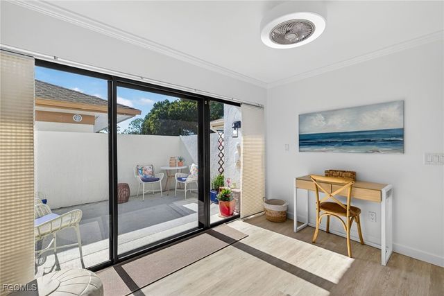 521 Lake Louise CT 103, Naples, FL 34110