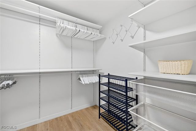 521 Lake Louise CT 103, Naples, FL 34110