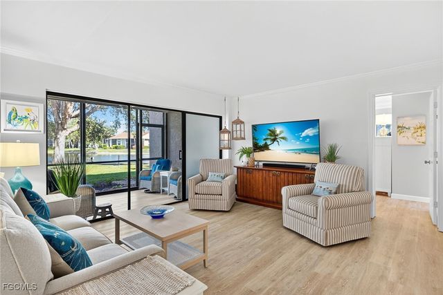 521 Lake Louise CT 103, Naples, FL 34110