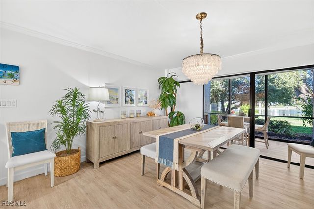 521 Lake Louise CT 103, Naples, FL 34110