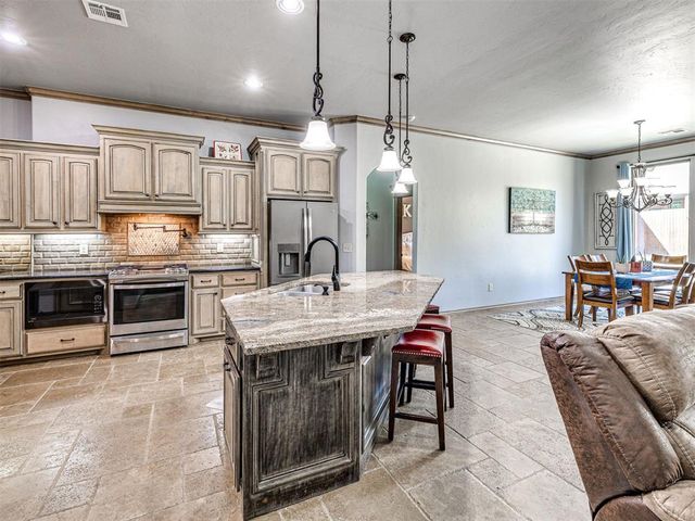 17401 Parkgrove Drive, Edmond, OK 73012