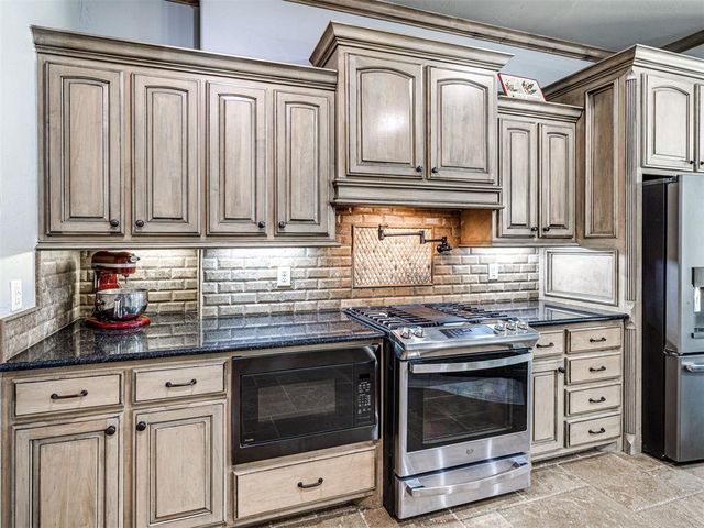 17401 Parkgrove Drive, Edmond, OK 73012