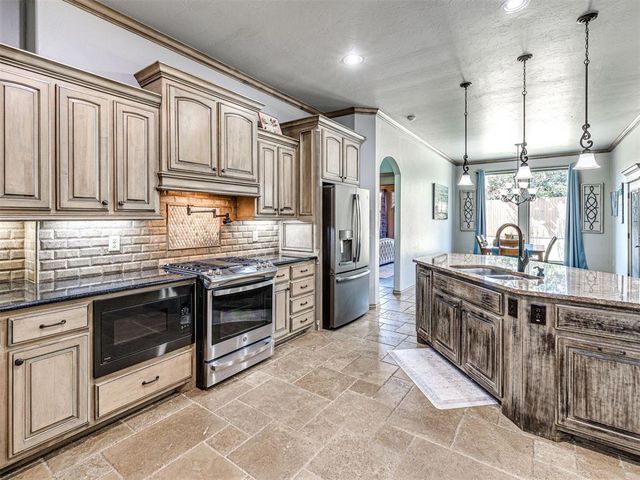 17401 Parkgrove Drive, Edmond, OK 73012