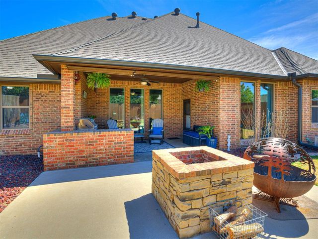 17401 Parkgrove Drive, Edmond, OK 73012